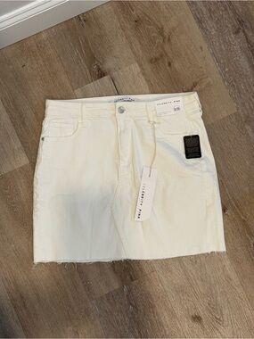 Celebrity Pink White Denim Mini Skirt with Frayed Hem